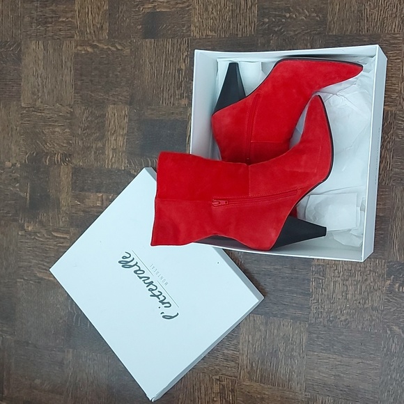L'INTERVALLE Shoes - L'Intervalle red suede ankle boots, Style Addison